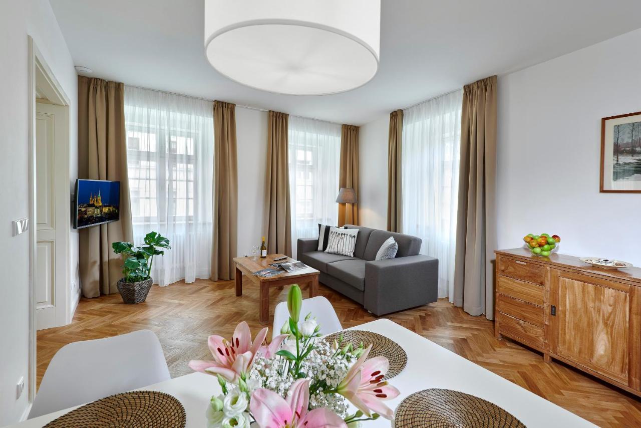 Downtown Suites Mala Strana Prague Extérieur photo