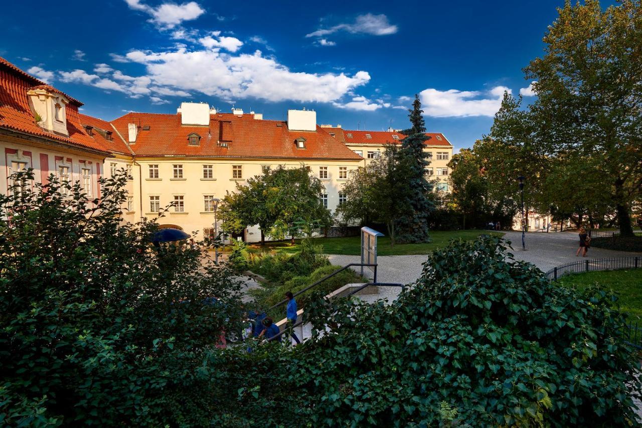 Downtown Suites Mala Strana Prague Extérieur photo